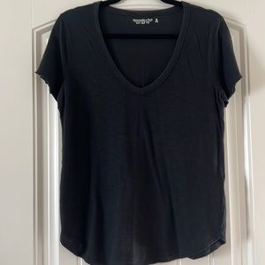 Abercrombie v neck tee